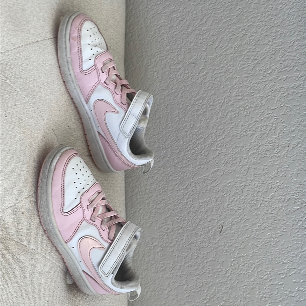 Nike pink 13C sneakers